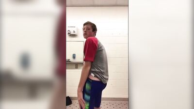 Gay Porn Wanker in the Locker-room: Amateur Handjob Solo