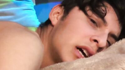 Gay Porn Amateur Twink Boy Fucked - Action Amature Bareback