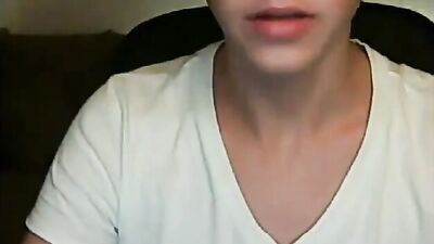 Gay Porn Record: Justin Bieber Look-Alike Boys Solo Cam Sex!