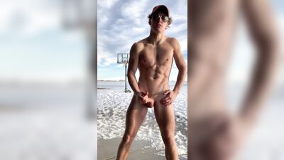 Sungalsses Twink Porn: Muscle Boys Masturbating in the Sun