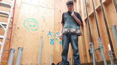 Construction site fun - Amature Fetish Handjob