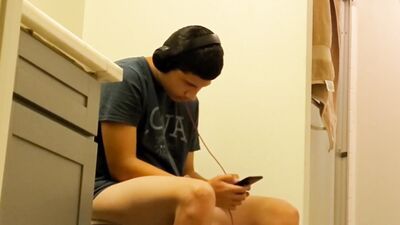 Morning cum on the toilet