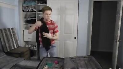 Flip for goodbye: Gay Bareback Boys Wild Sexcapades!