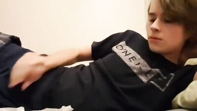 Young Cummer Shaggy Twink Boy - Amateur Jacking and Cumming