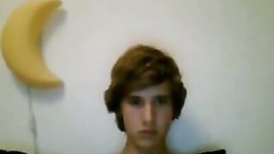 YoungBoy WebCamPorn: CumShots Handjob Amature