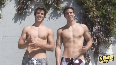 Twins College Porn: Double Dick Domination!