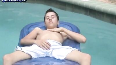 Gangbang in the Poolhouse - Gay Amateur Teenage Porn