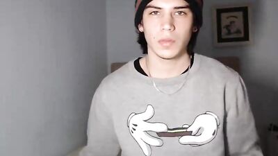 Gay Porn Handjobs: Twinks Webcam Showcase