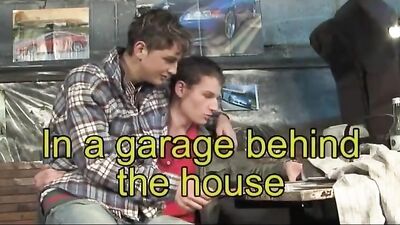 Bareback Fucks in the Garage: Gay Boys Porn