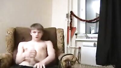 Peters Solo Web-Cam Cum Show - A Sexy Dancing and Stripping Gay Boy!