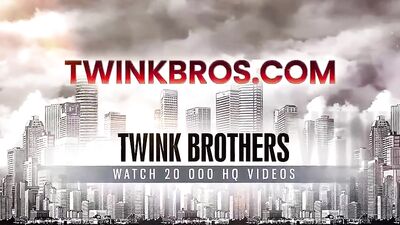 Gay Porn Twinks: Hot Sex Sport Bareback Handjob Oral Sex Couple!