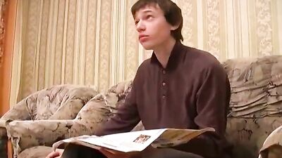 Gangbang on the Sofa: Mikes Wild Gay Teen Porn Adventure!