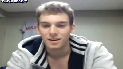 Boston Boy Heats Up the Bedroom with Hot Jerk-Off Action!