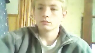 Gay Porn: Blond Screentalk Vintage Tube Adventures with Cute Men!