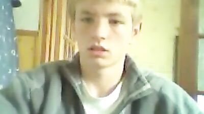 Gay Porn: Blond Screentalk Vintage Tube Adventures with Cute Men!