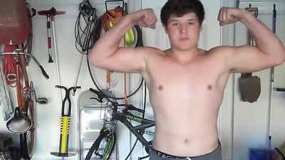 Gutpunch Flex - The Ultimate Muscle Showdown!