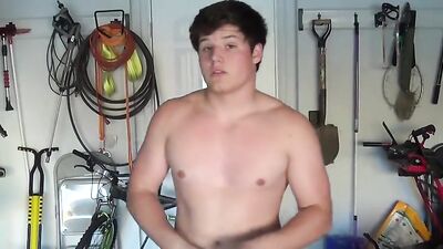 Gutpunch Flex - The Ultimate Muscle Showdown!