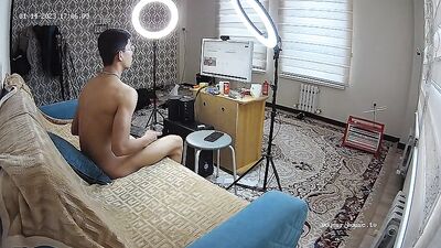 Seductive Public Scene - Big Muscle Boys in Action!