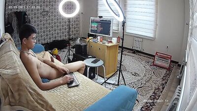 Seductive Public Scene - Big Muscle Boys in Action!