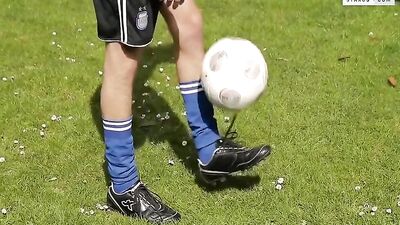 Gay Soccer Threesome: Sucking and BB Anal Cumming!