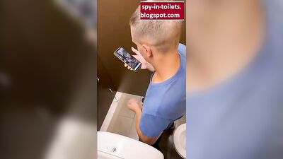 Gay Porn Spy for Straight Guy Jerking in the Public Toilet: Exposed!