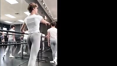 Ballet Boys in Heat: Cute Amateurs Meet in Gay Porn Practice