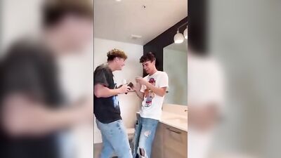 Gay Muscle Boys Lads Bathroom Sex - Bareback Raw Big Dicks Amateurs Oral Anal Deepthroat