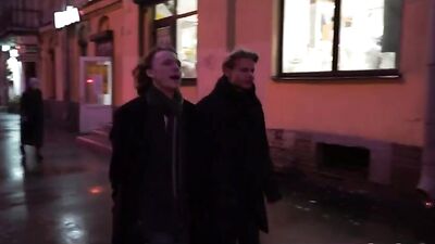 Gay Porn Videos: Latte Licks Gingers Big Bareback Cock!