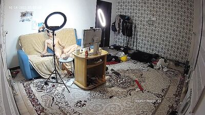 Sizzle-hot showmanship, smooth ass, SPY CAM