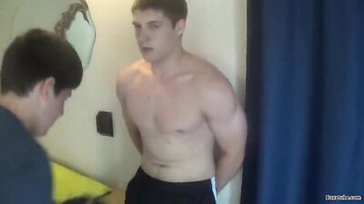 Levis Muscle Brother Challenge