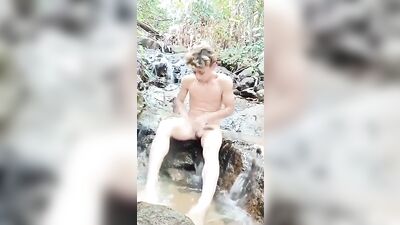 Thai Cuties Web-Cam First Time Adventure!