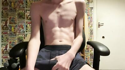 Young UK Abs Flexer: One-on-One Cock Play!