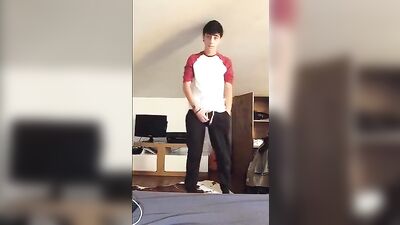 A103. Hot twink jerk off on webcam cam