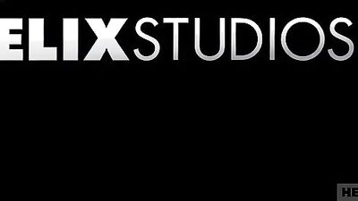 Gay Porn: Hot Sex Couples Room Show 069 - Explosive Action, Ass Play and Bareback!