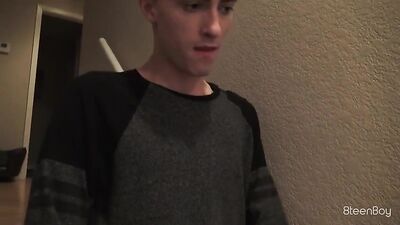 Sexy Gay Group Show: Hot Bareback Action and Oral Sex!