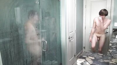 Gay Twinks in Action: Sexy Shower Showdown!