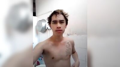 Cumming Latino Boy Cutie in Web-Cam Show!