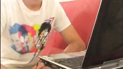 Young Porn Brit Cum: Blond Boys Gay Laptop Adventure