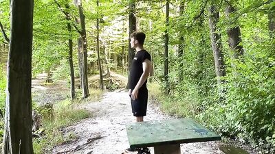 Jerking in the Forest: Dantes Gay Porn Adventure