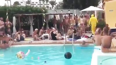 Wild Pool Orgy: Into Perfect Pleasure!