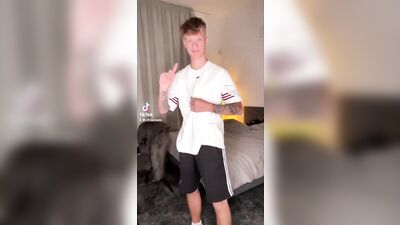 Magical Moments in Sport Gay Porn - Fun Solo