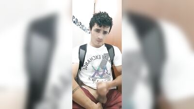 Gay Colombian Stud Excited in University Bathroom - Joven Colombiano excitado se masturba en el baño de la universidad