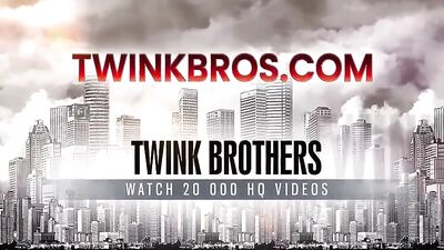 Hot Cam Couple: Action Ass Play Bareback Handjob Oral