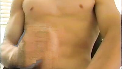 Big Shoot Cam Porn: Young Jocks Quick Cum After Work!