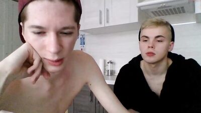 Horny Twink Couple Webcam Gay Porn Adventures - Blond Boys Action Amateur