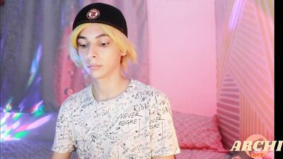 Chaturbate Twink Arm Fetish: Licking, Kissing and Pre-cum