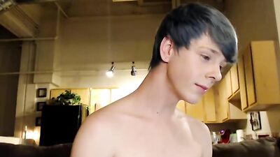 Diamond Boy XXX: Web-Cam Solo Ass Play
