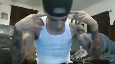 Cumming with the Rapper: Hot Sexy Men in Action!