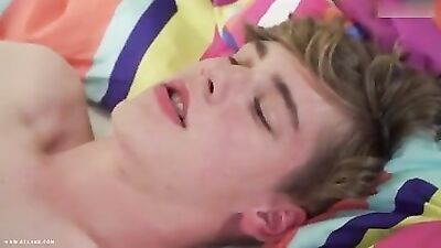 Interracial Gay Porn Couple Heats Up the Bedroom with Hot Sex Action!