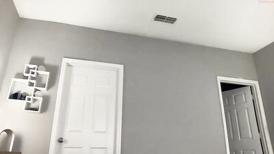 Evans Body Showcase: Blond Boys Mix Solo Action